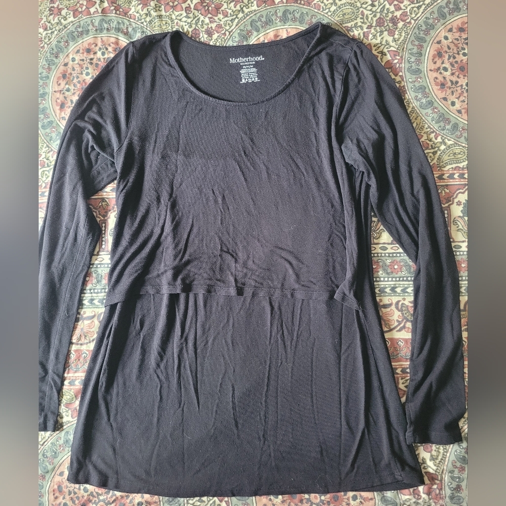 Motherhood Nursing Long Sleeve shirt